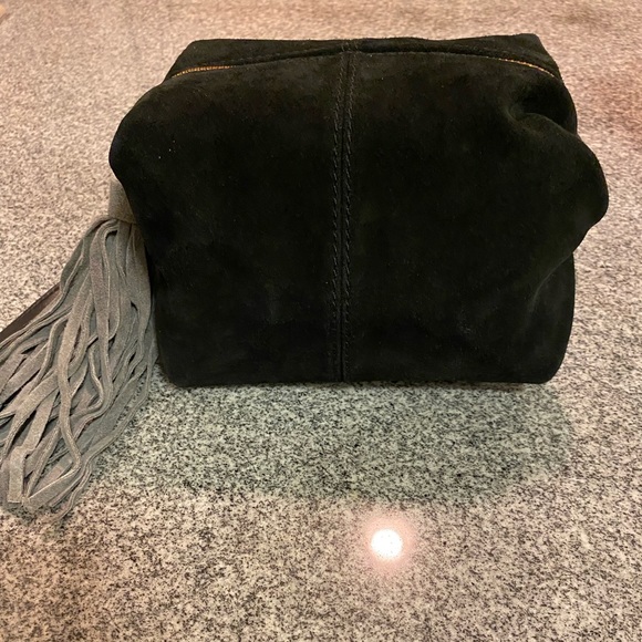 H&M suede square crossbody with grey tassel - Picture 4 of 10